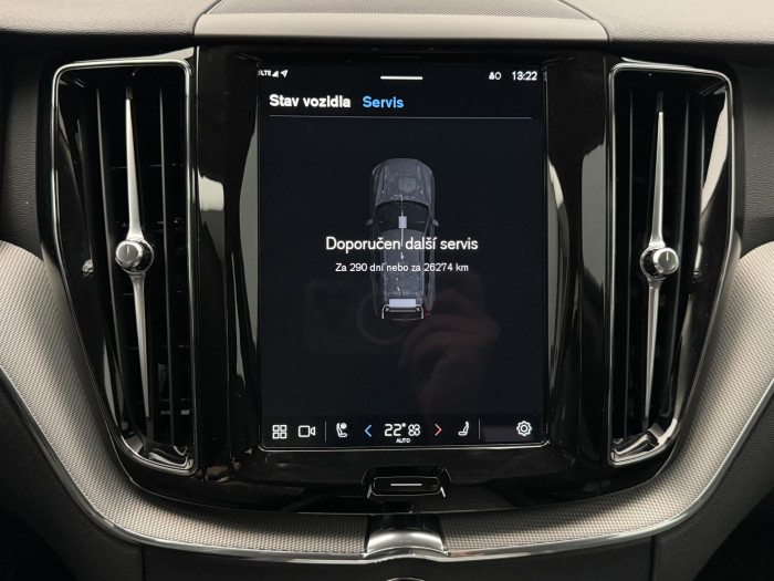 Volvo XC60 B5 AWD PLUS DARK AUT CZ 1.maj.