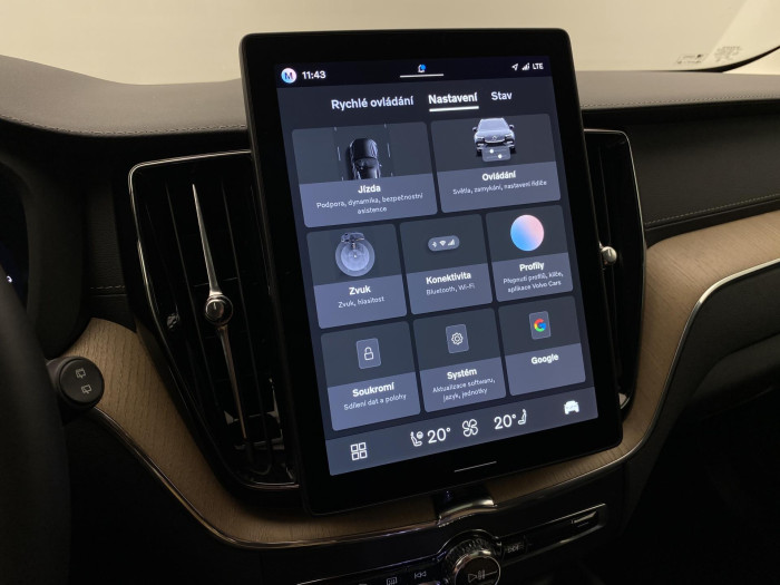 Volvo XC60 T8 AWD BRIGHT ULTRA AUT CZ