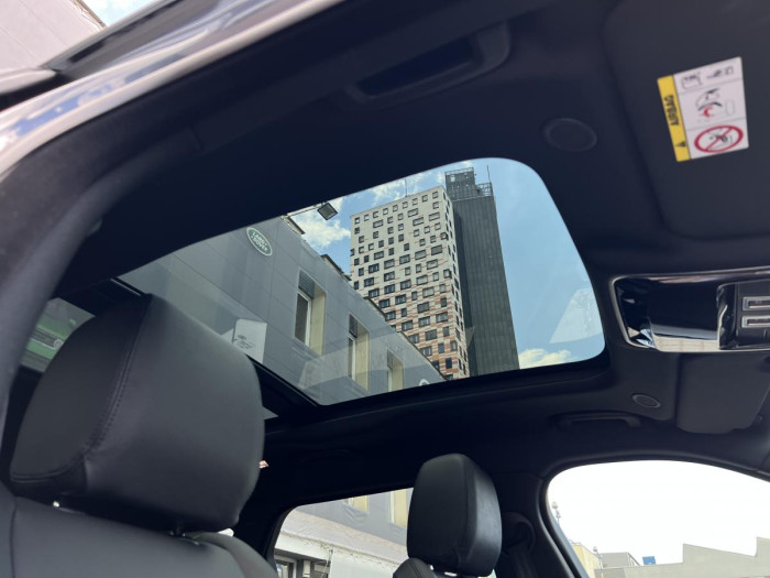 Land Rover Range Rover Velar P250 DYNAMIC SE AWD Aut 2.0 Dynamic SE