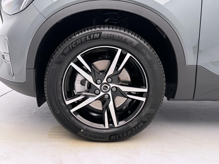 Volvo XC40 B3 AUT DARK PLUS