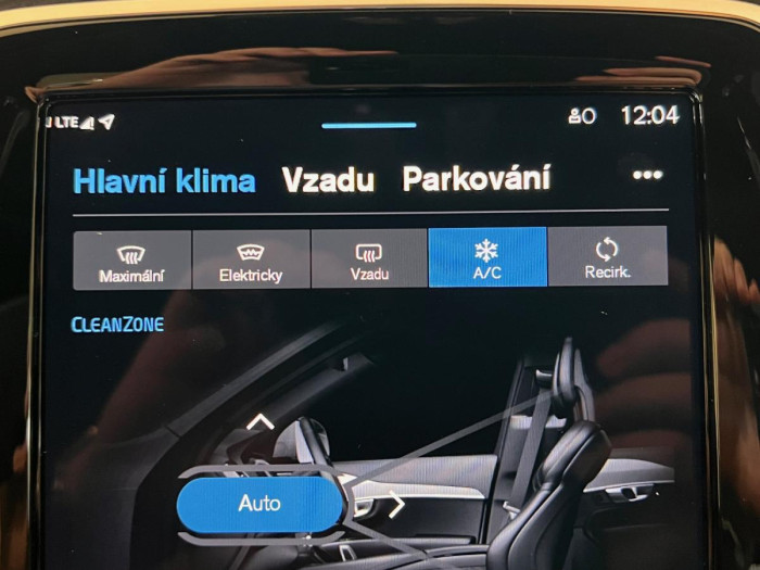 Volvo XC90 T8 AWD AUT  PLUS 7-míst 2.0 Plus