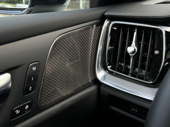 Volvo V60 T6 AWD AUT RECHARGE DARK ULTRA