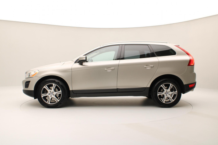 Volvo XC60 D5 AWD SUMMUM AUT CZ 2.4 d Summum