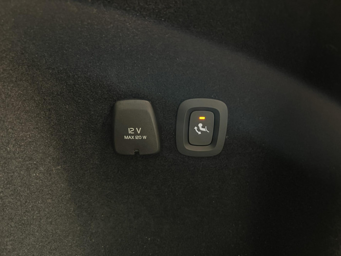 Volvo V60 T6 AWD RECHARGE PLUS DARK AUT