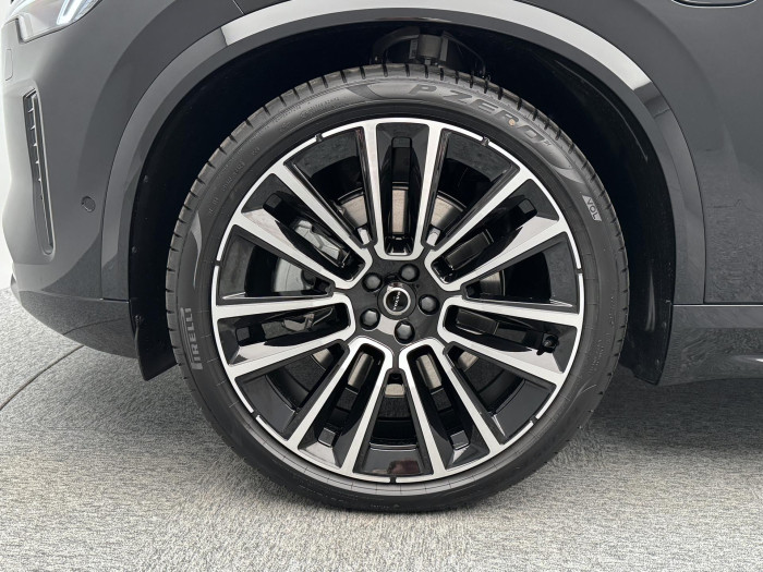 Volvo XC90 T8 AWD RECHARGE DARK ULTRA 7