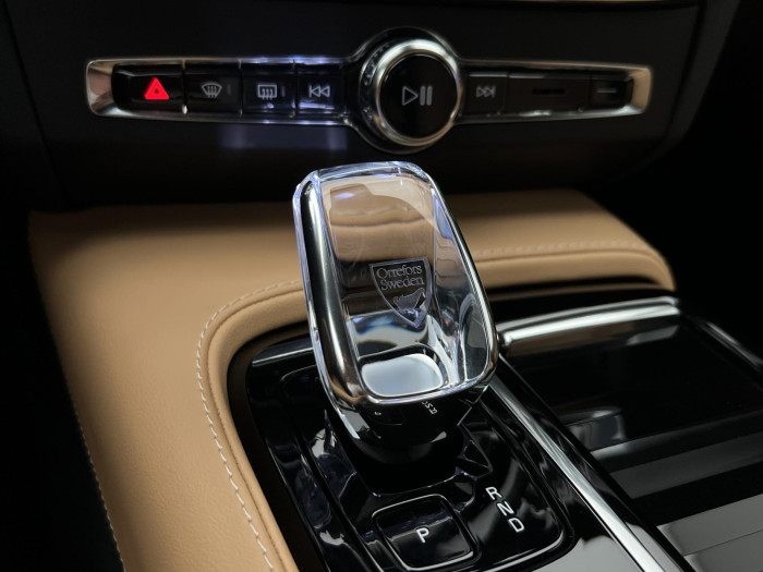 Volvo V90 T6 AWD RECHARGE PLUS DARK AUT