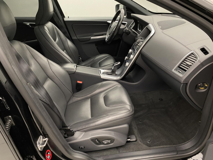 Volvo XC60 D4 AWD SUMMUM AUT 2.4 d Summum