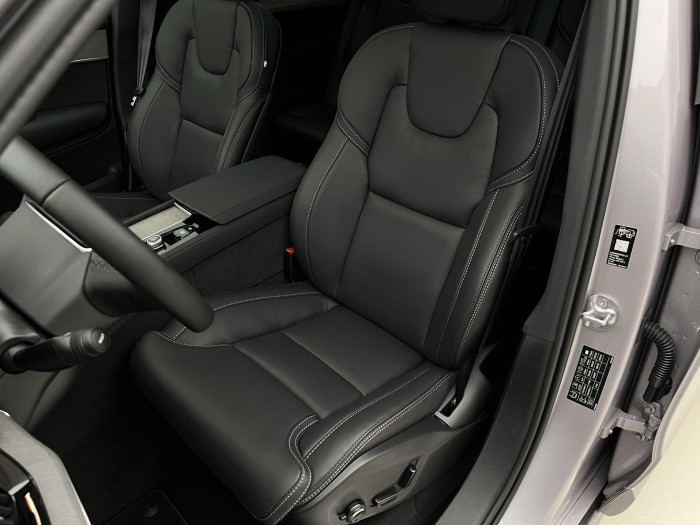 Volvo XC90 T8 AWD RECHARGE DARK PLUS AUT