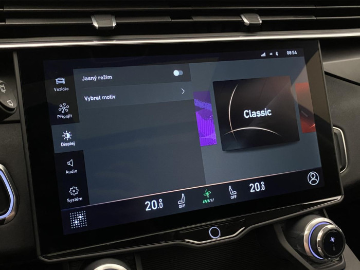 Lynk & Co 01 PHEV DCT AUT 1.maj. REZERVACE