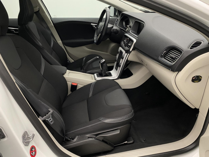 Volvo V40 D2 MOMENTUM 1.6 d Momentum