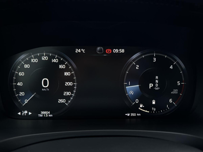 Volvo V90 CROSS COUNTRY B4 AWD Aut 1.maj
