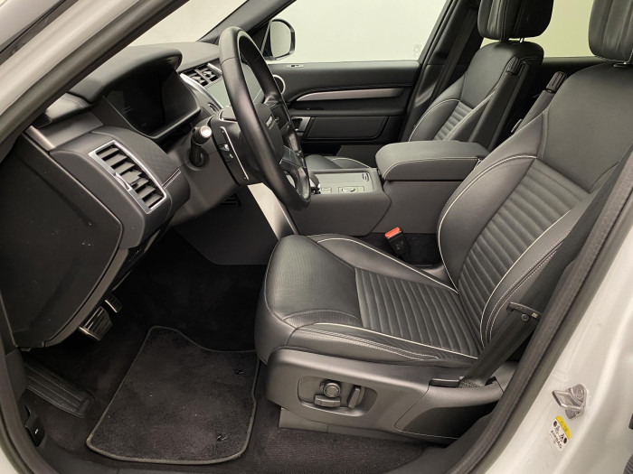 Land Rover Discovery D250 SE AWD REZERVACE 3.0 d SE