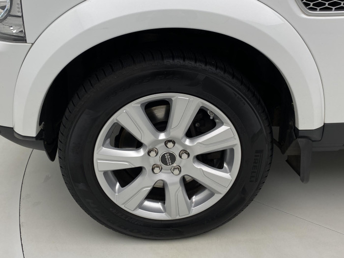 Land Rover Discovery 4 3.0SDV6 HSE AWD REZERVACE