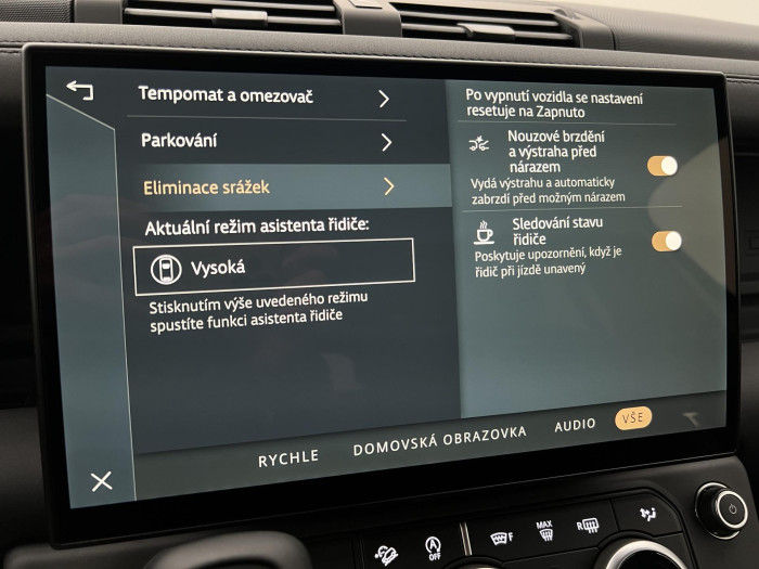 Land Rover Defender 110 D250 X-DYNAMIC SE AWD Aut 3.0 d Dynamic SE