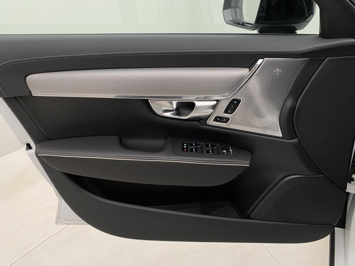 Volvo S90 T8 AWD ULTIMATE DARK RECHARGE