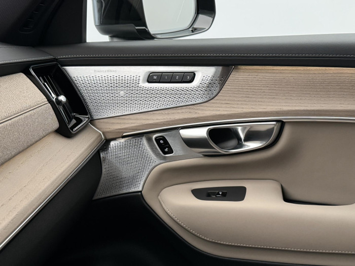 Volvo XC90 T8 AWD RECHARGE BRIGHT PLUS 7m