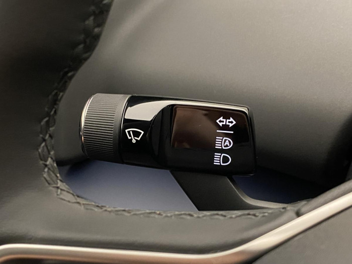 Volvo EX30 PURE ELECTRIC RECHAR. CORE RWD