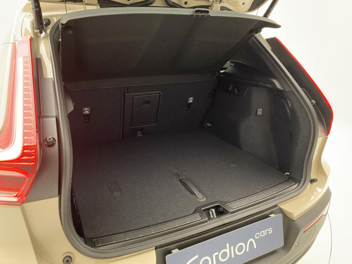 Volvo XC40 B3 AUT DARK PLUS