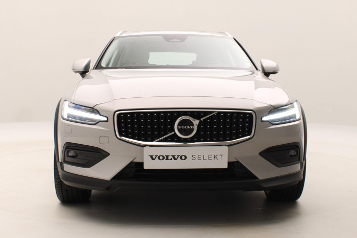 Volvo V60 CC B5 AWD ULTIMATE AUT CZ 2.0 CC CC