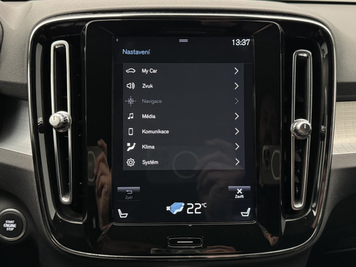 Volvo XC40 T3 MOMENTUM CZ 1.maj. 1.5 Momentum