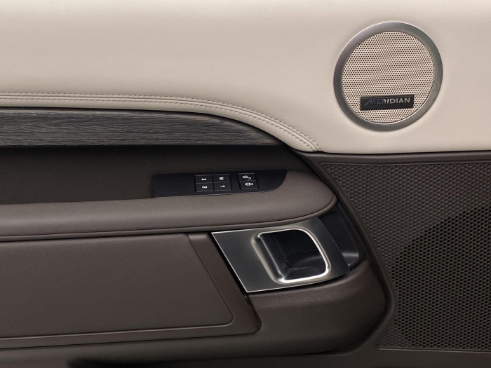 Land Rover Discovery SD6 HSE AWD AUT REZERVACE