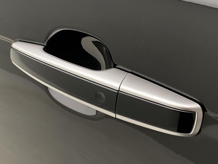 Land Rover Range Rover SDV8 AWD REZERVACE