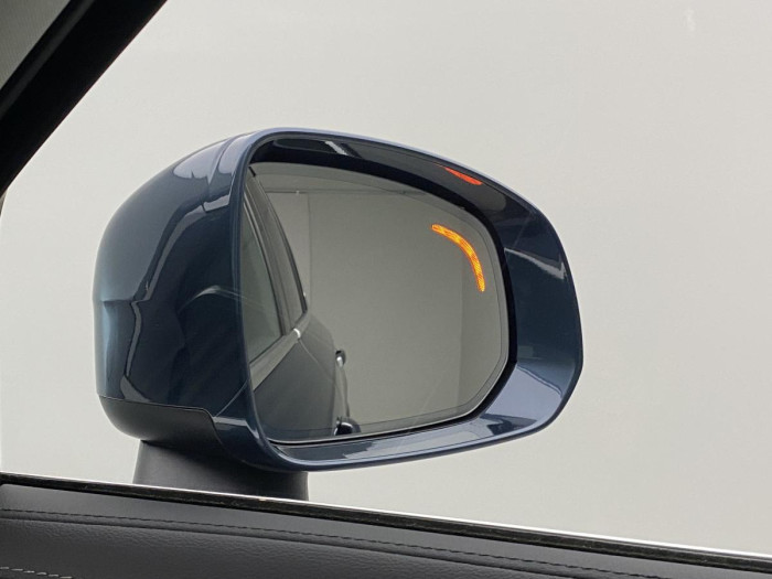 Volvo XC90 B5 AWD PLUS BRIGHT REZERVACE 2.0 Plus