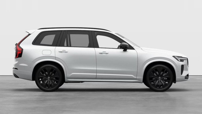 Volvo XC90 B5 AWD BLACK EDITION PLUS 7