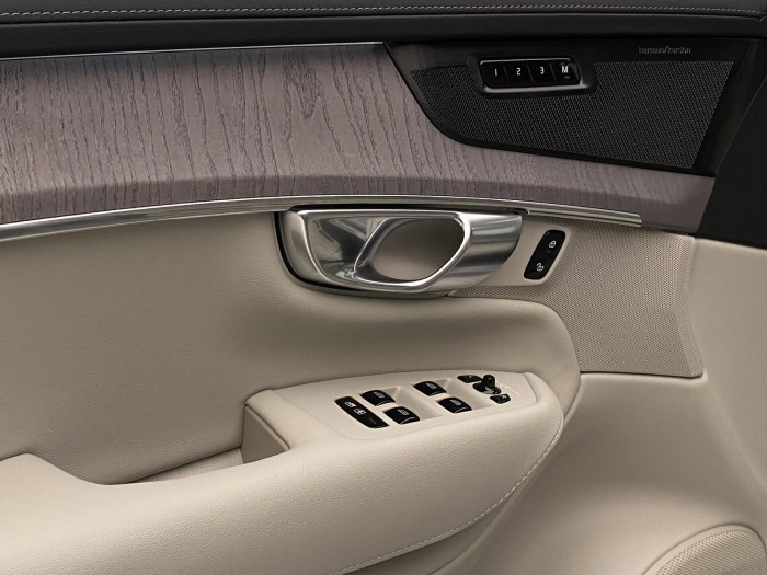 Volvo XC90 T8 AWD RECHARGE BRIGHT PLUS 7m