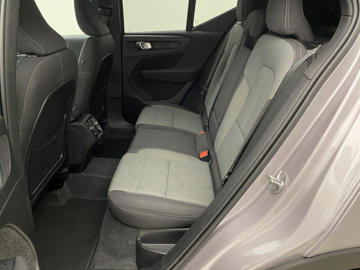 Volvo XC40 B3 DARK PLUS AUT CZ