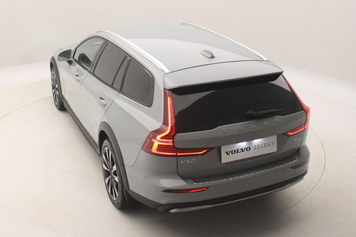 Volvo V60 CC B5 AWD PLUS BRIGHT 1.maj