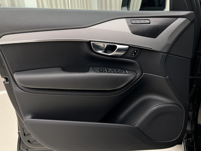 Volvo XC90 T8 AWD RECHARGE R-DESIGN 7MÍST