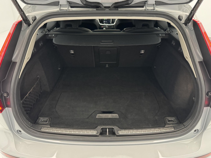 Volvo V60 CC B5 AWD PLUS AUT 1.maj