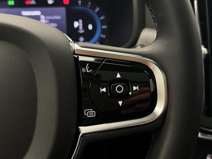 Volvo V90 CC B5 AWD ULTIMATE AUT 1.maj. 2.0 CC CC