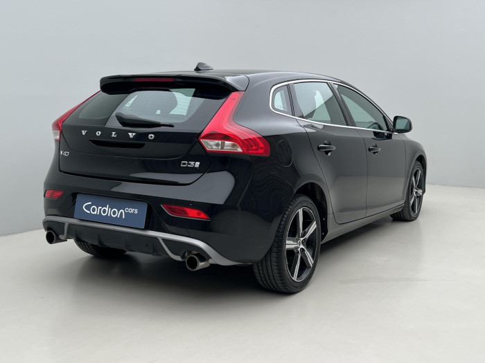 Volvo V40 D3 MOMENTUM AUT CZ 2.0 d Momentum