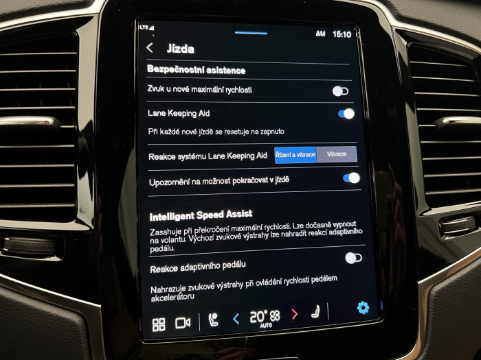 Volvo XC90 T8 AWD RECHARGE ULTRA DARK CZ