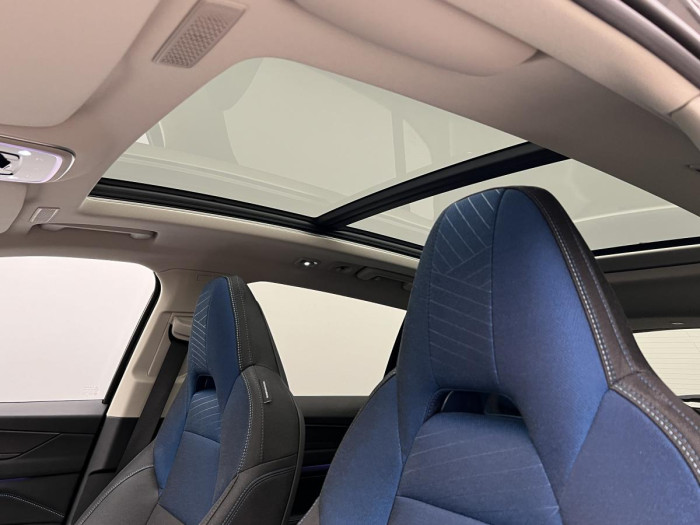 Lynk & Co 01 PHEV DCT 1.maj.