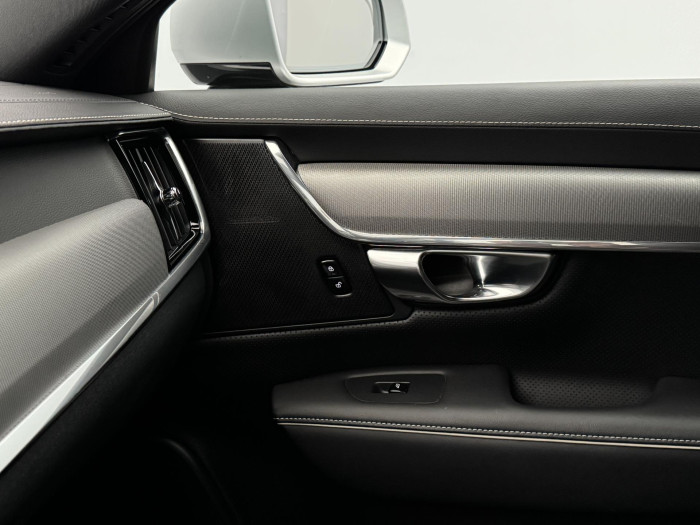 Volvo V90 T4 R-DESIGN AUT