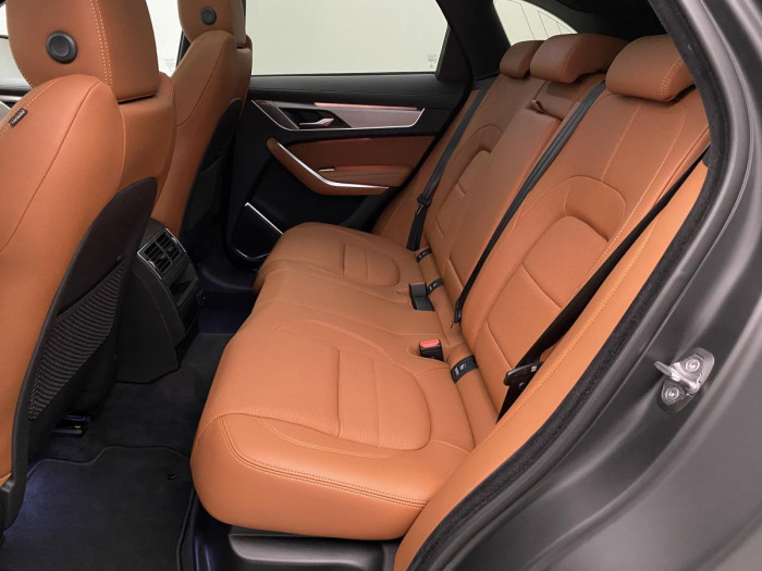 Jaguar F-Pace D300 R-DYNAMIC SE REZERVACE 3.0 d Dynamic SE