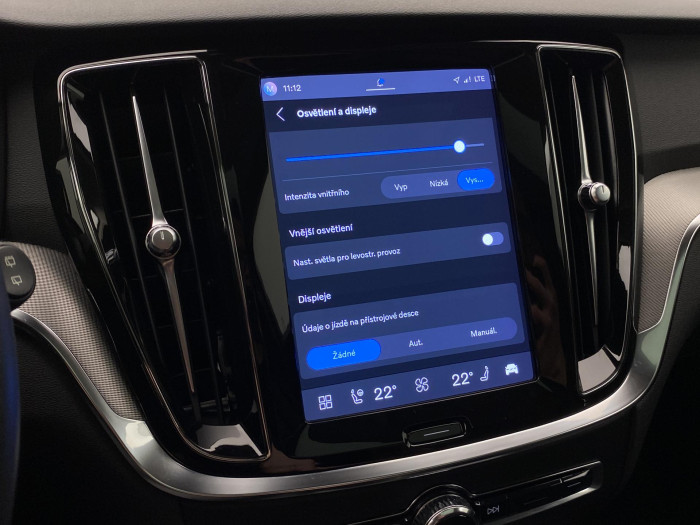 Volvo V60 T8 AWD RECHARGE DARK PLUS CZ