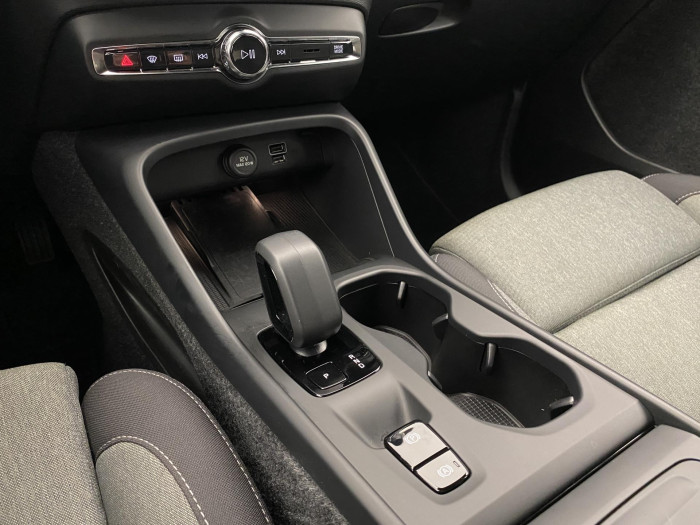 Volvo XC40 T2 CORE AUT CZ