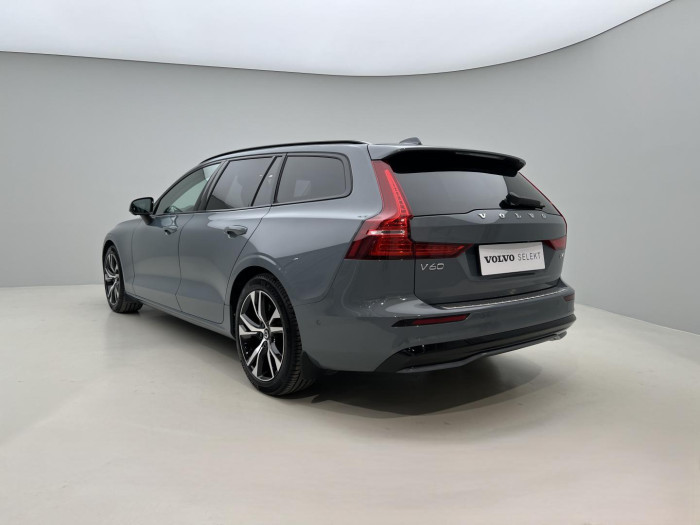 Volvo V60 B4 PLUS DARK Aut 1.maj.