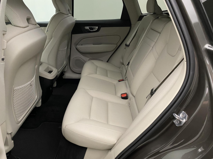 Volvo XC60 B5 AWD INSCRIPTION AUT