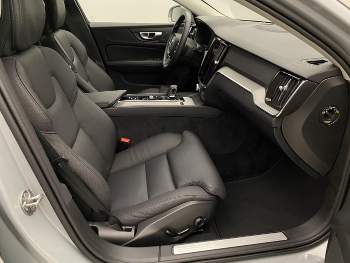 Volvo V60 CC B5 AWD PLUS AUT 1.maj