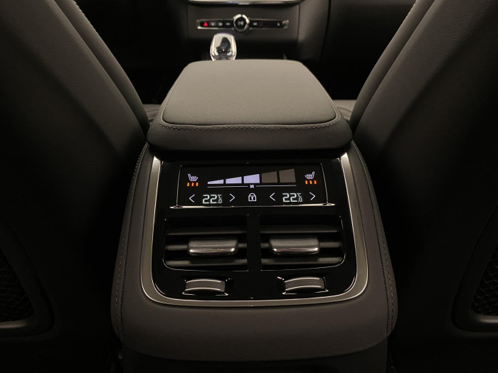 Volvo XC90 T8 AWD RECHARGE BRIGHT PLUS 7m