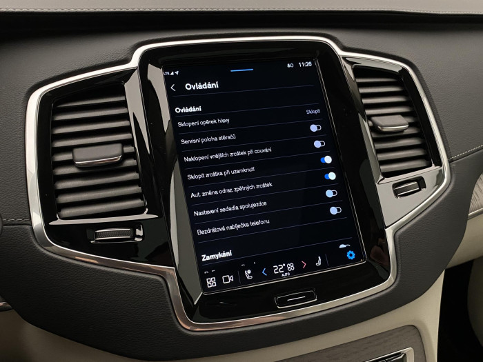 Volvo XC90 T8 AWD ULTRA DARK AUT CZ 7m