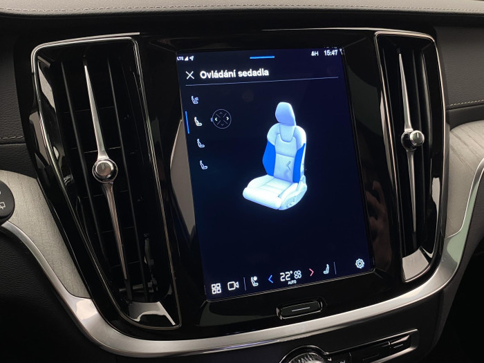 Volvo V60 CC B5 AWD BRIGHT REZERVACE 2.0 CC CC