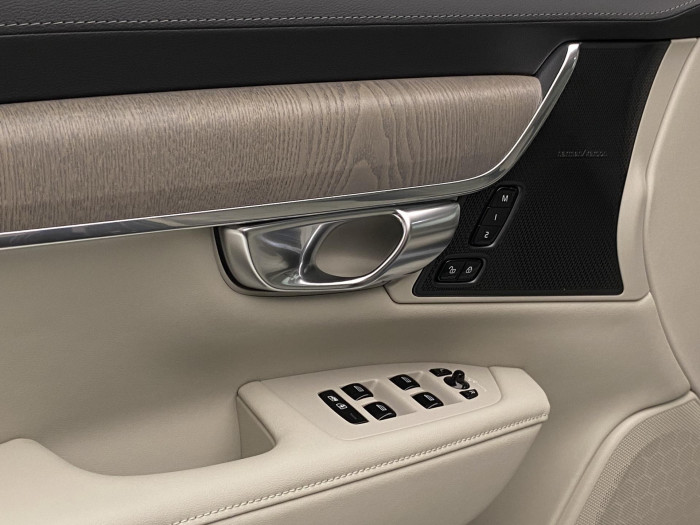 Volvo V90 T6 AWD Plug-in BRIGHT PLUS