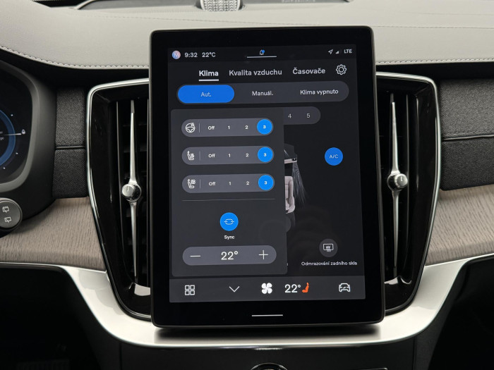 Volvo XC90 T8 AWD RECHARGE ULTIMATE CZ