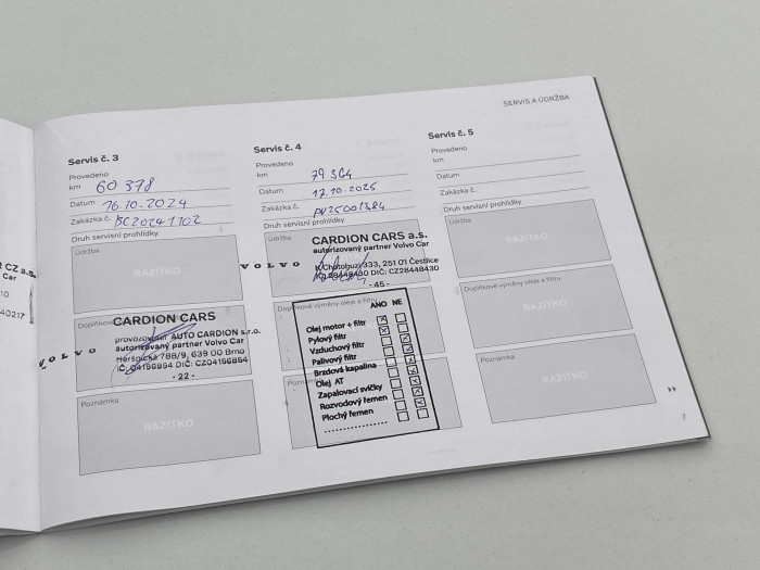 Volvo XC40 T3 KINETIC AUT CZ REZERVACE